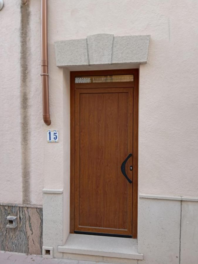 Centrally located two bed Apartment in El Perelló Exterior foto